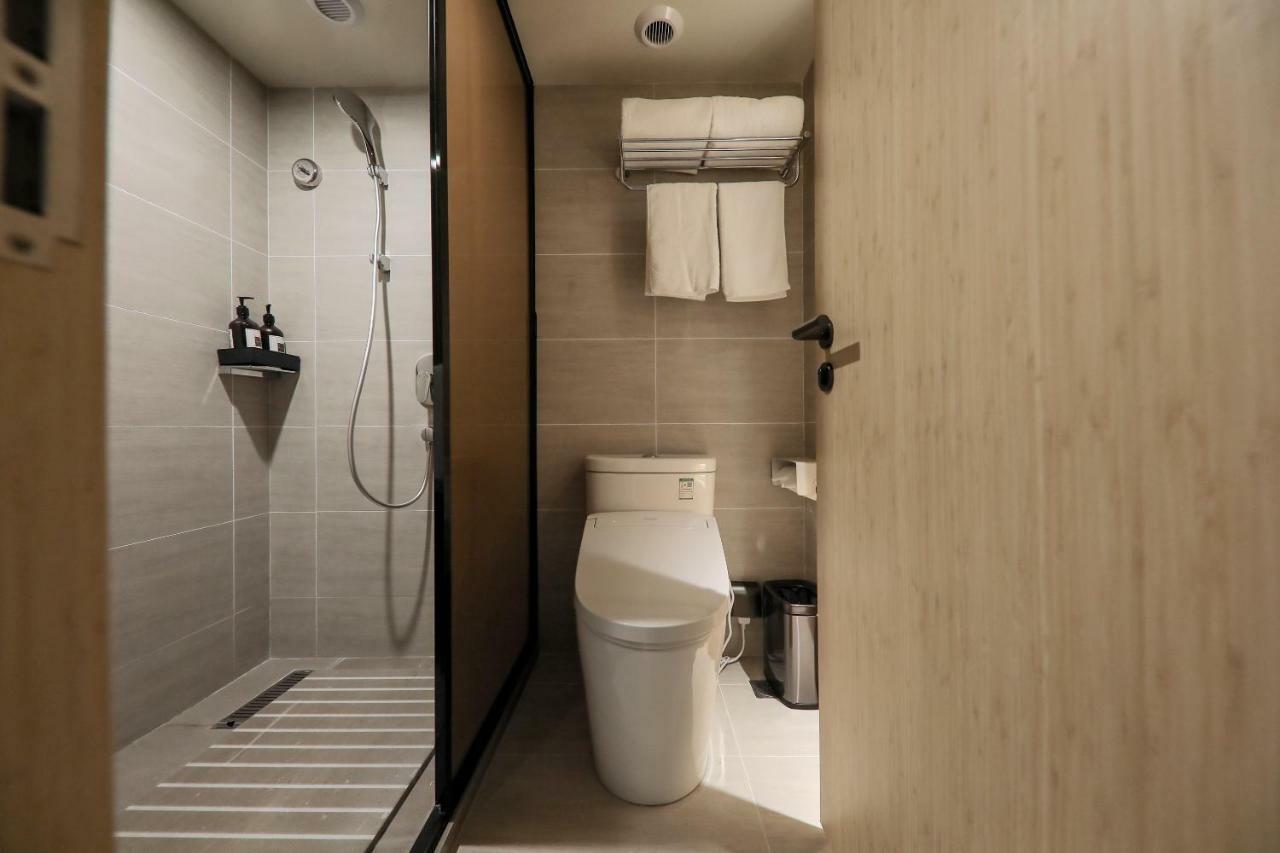 Ji Hotel Шанхай Екстериор снимка