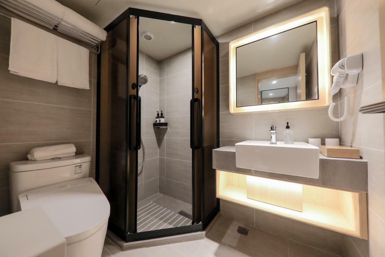 Ji Hotel Шанхай Екстериор снимка